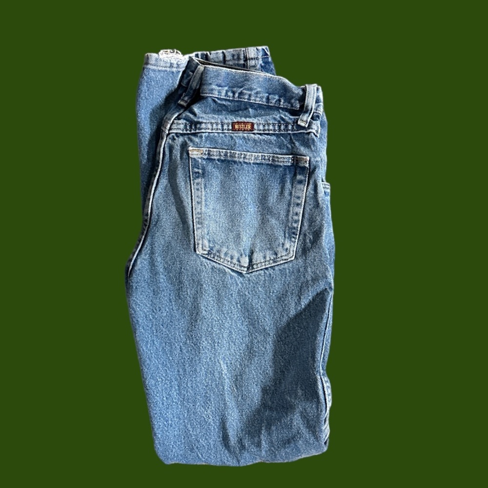 31x30 Distressed Rustler Jeans